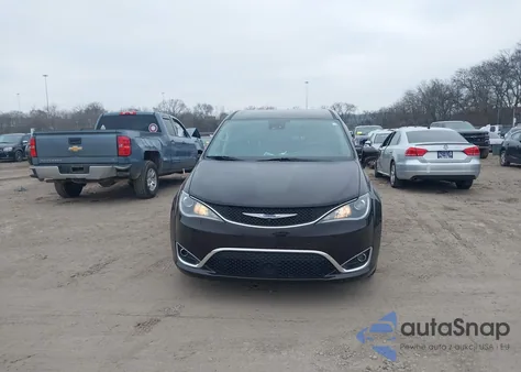2019 Chrysler Pacifica Touring Plus z USA, uszkodzony, nr VIN 2C4RC1FG8KR559569